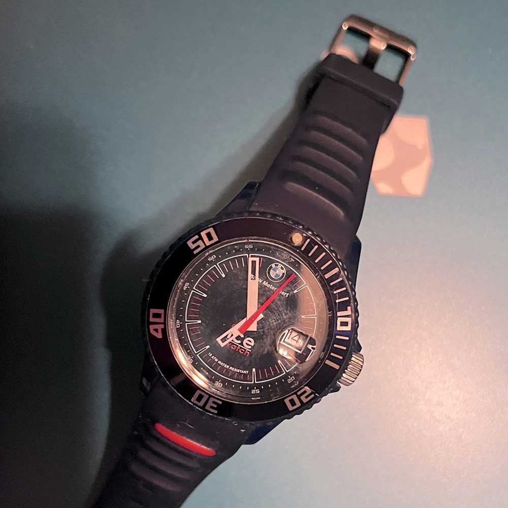 Men’s ICE-WATCH BMW Motorsport Needs battery. No scratches